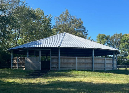 War Horse Place Facilities - Round Pen