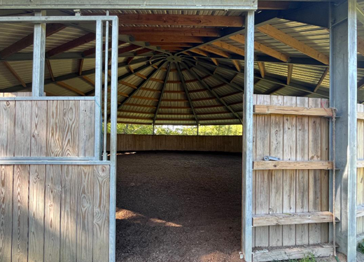 War Horse Place Facilities - Round Pen